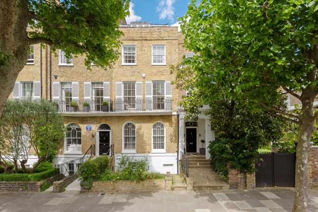 End terrace house for sale in Hamilton Terrace, London