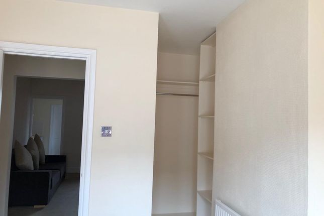 Flat 1, 170, Belmont Road, Reading photo 4