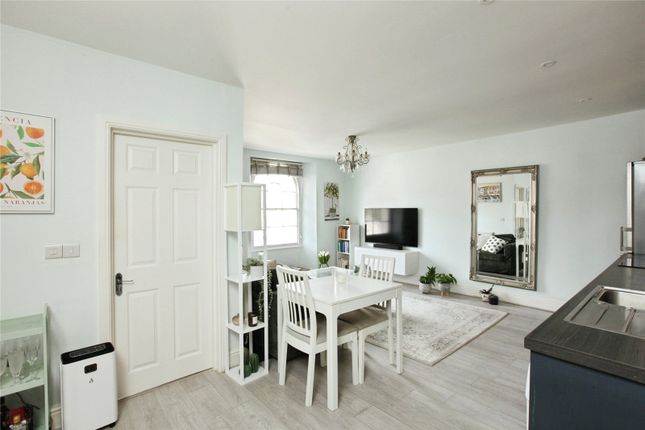 8A, Clifton Terrace, Torquay photo 5