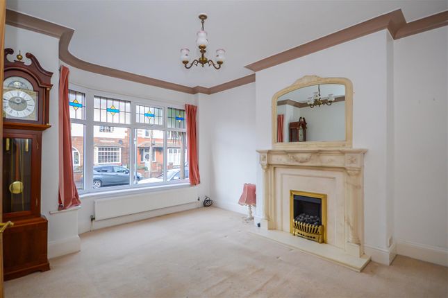 26, Bromley Mount, Wakefield photo 4