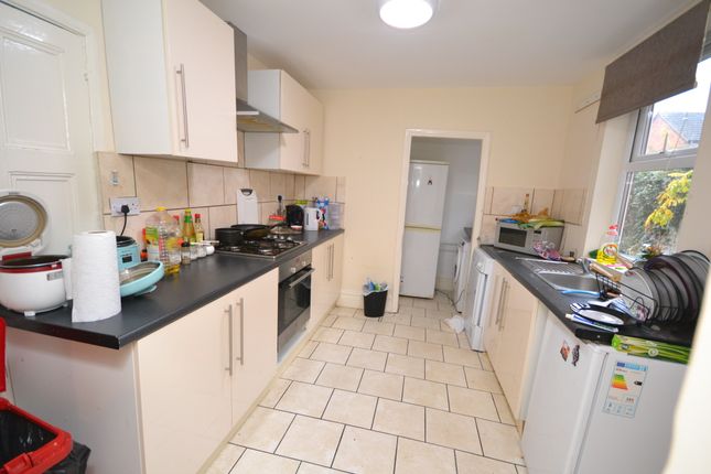 Semi-detached house to rent in Peveril Road, Beeston, Nottingham