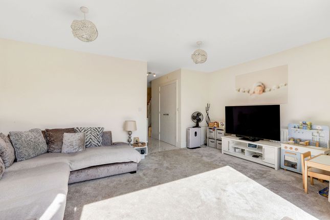 28 Badger Vale, Nottingham photo 4