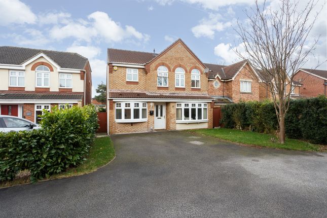 Thumbnail Detached house for sale in Dunniwood Drive, Castleford
