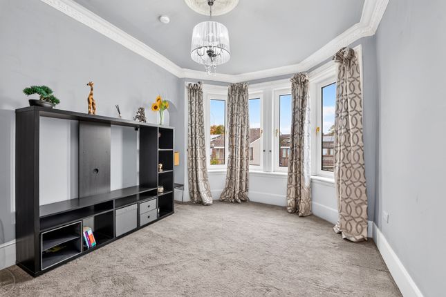 2/1, 10, Eastwood Crescent, Lanarkshire photo 4