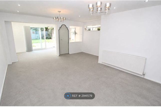 Emery Close, Walsall photo 5