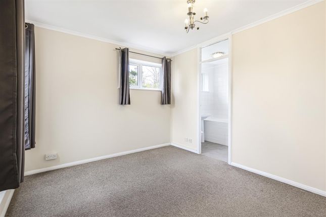 9 Imperial Court, Willow Grove, Chislehurst photo 4