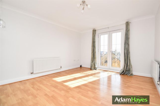 Flat to rent in Honiton Gardens, Mill Hill East
