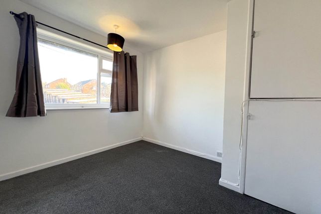Turners Road North, Luton photo 3