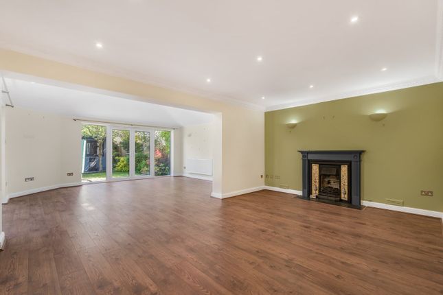 64, Redgrove Park, Cheltenham photo 4