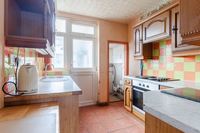 64 Kings Weston Avenue, Bristol photo 4