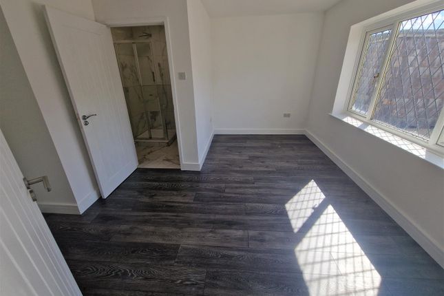 157, Plains Avenue, Maidstone photo 3