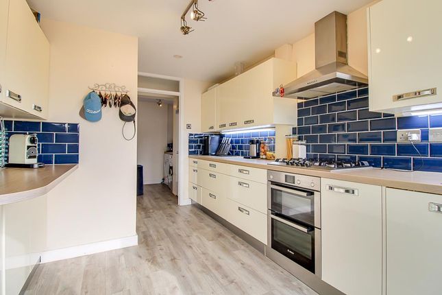 16, Whitehouse Road, Leigh-on-Sea photo 4