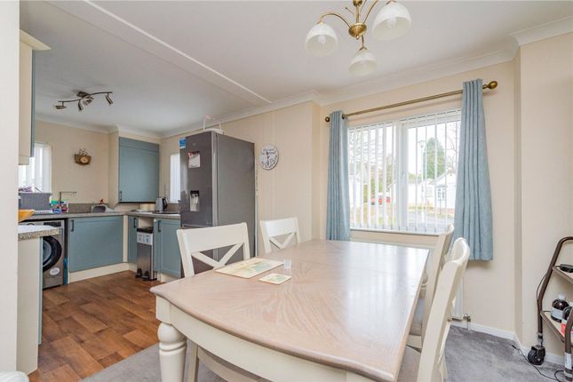 2 Homelands Park, Telford photo 4