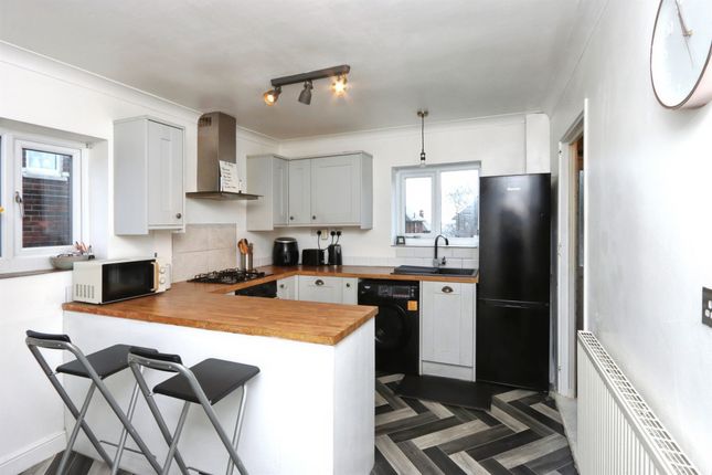 5, Cotleigh Close, Sheffield photo 3