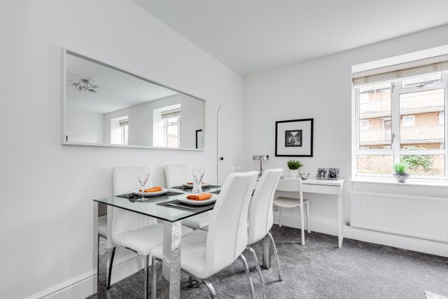 Flat for sale in St. Albans Avenue, Acton Green