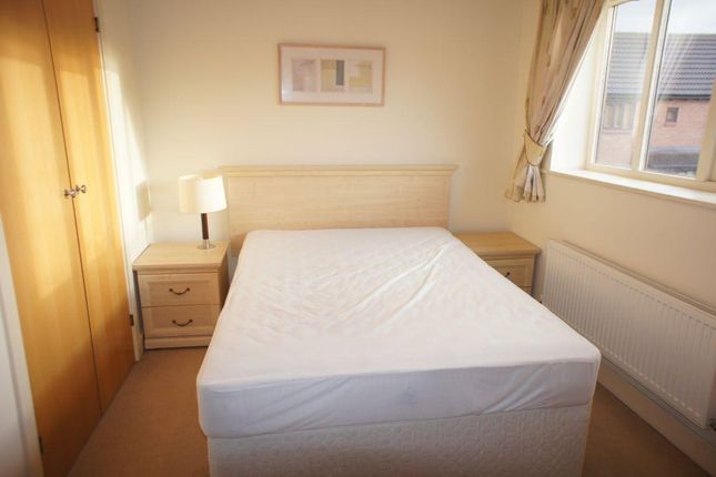 34, Swanwick Lane, Milton Keynes photo 4