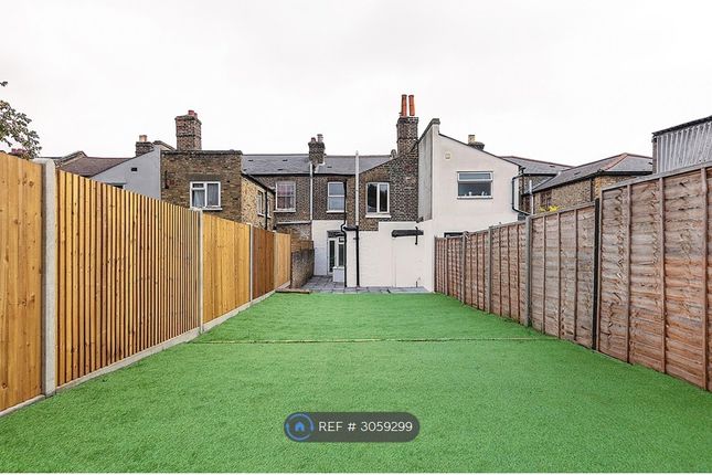 Hollydale Road, Peckham, London photo 2