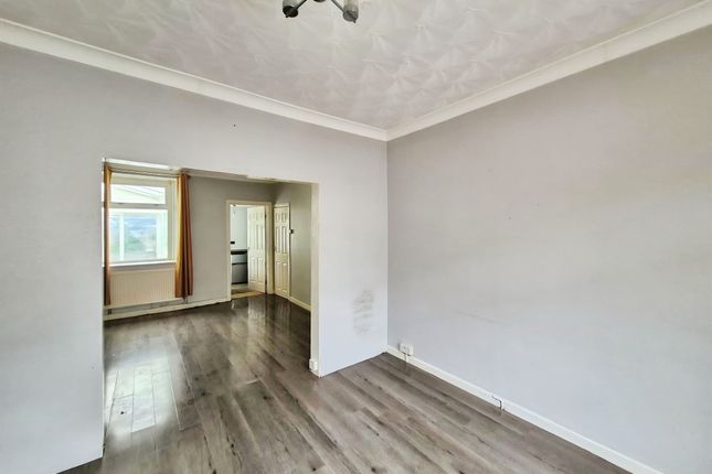 184, Mount Pleasant Road, Ebbw Vale photo 3