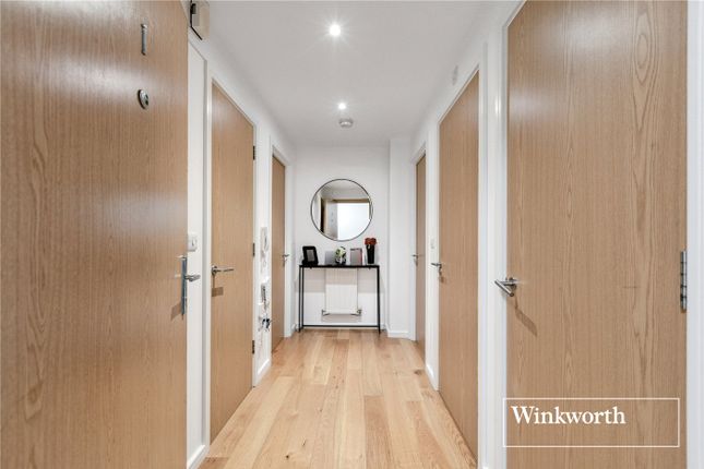 Flat 1,, Corn House, Mill Hill East photo 3