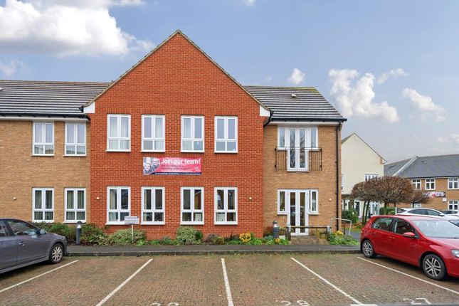 Thumbnail Flat for sale in Bicester, Oxfordshire