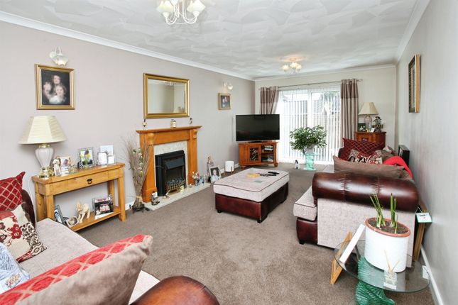 3, Kirrlach Close, Caldicot photo 2