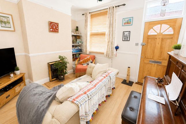 17, Ventnor Avenue, Sale photo 2