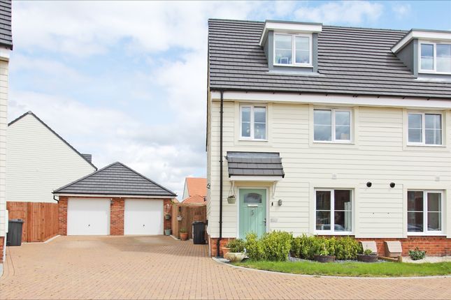 End terrace house for sale in Brocade Road, Andover