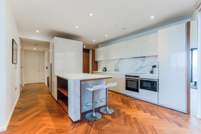 Flat for sale in Ambassador Building, Embassy Gardens, Nine Elms