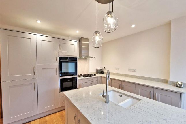 64, Windermere Road, Reading photo 3