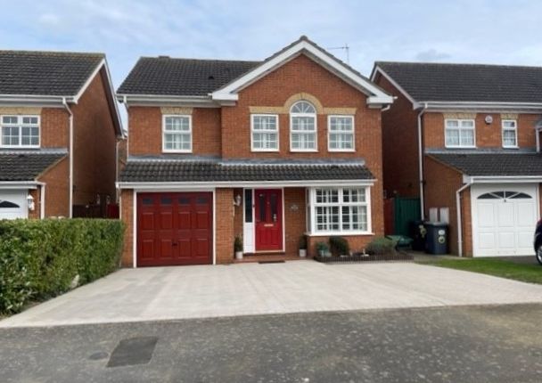Thumbnail Detached house for sale in Foxglove Drive, Biggleswade