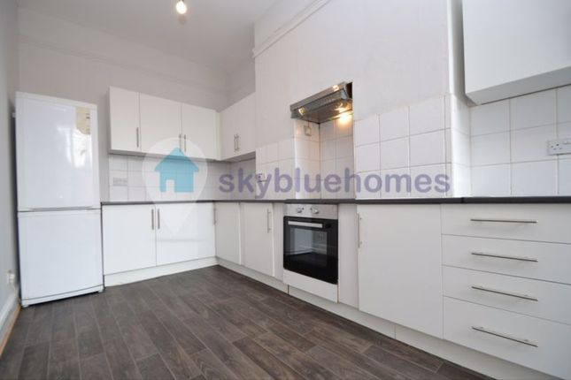 Terraced house to rent in London Road, Leicester