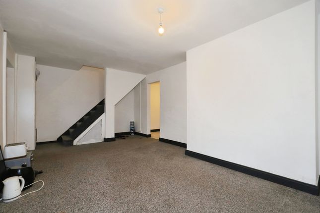22, Arden Place, Bilston photo 3