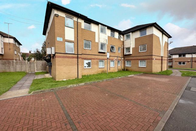 Thumbnail Flat for sale in 1 Bedroom Flat, Milliners Way, Luton