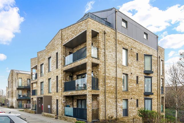 2-bed flat on Flat 20 Disraeli House, 3, Breakspear Gardens, Colliers Wood, £550,000