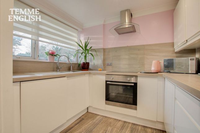67 Ballards Walk, Basildon photo 4