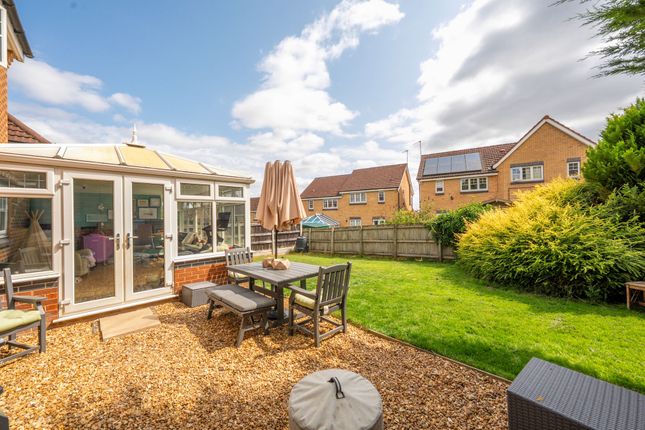 5 Cornflower Way, Harrogate photo 3