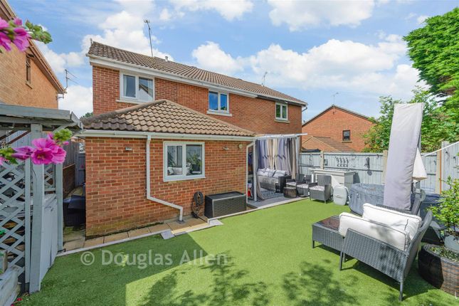 35, Portman Drive, Billericay photo 2