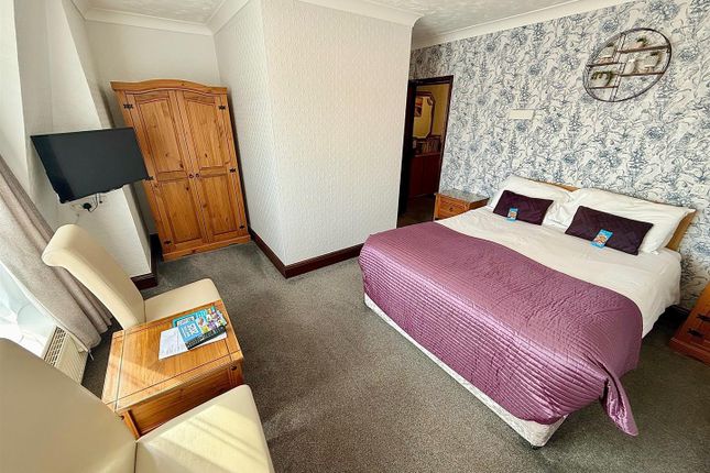 Maluth Lodge, 40, North Denes Road, Great Yarmouth photo 4