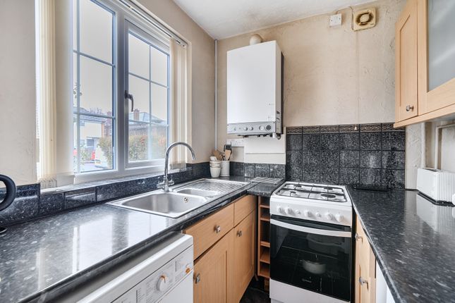 10, St. Marys Road, Weybridge photo 3