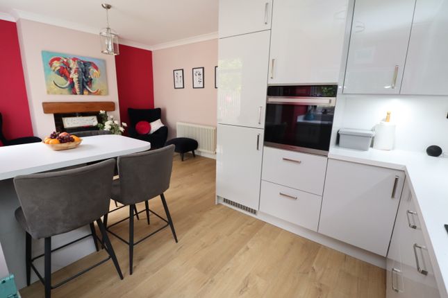 12, St. Georges Avenue, Mexborough photo 3