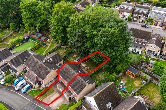 9, Bramble Close, Harpenden photo 2