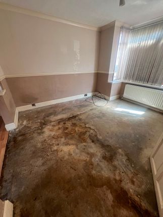 60, Stratford Crescent, Middlesbrough photo 5