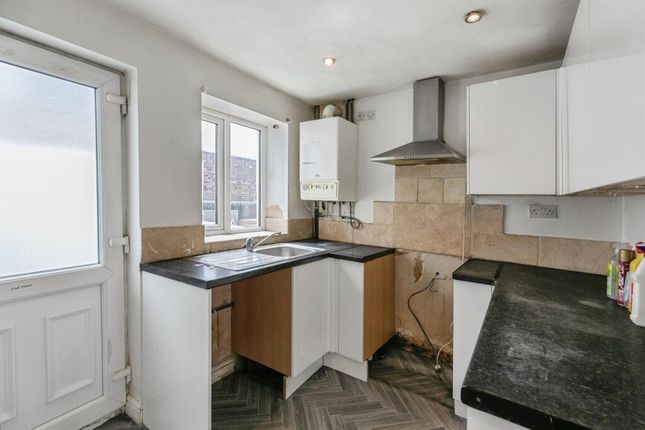 38, Rawmarsh Hill, ROTHERHAM photo 4