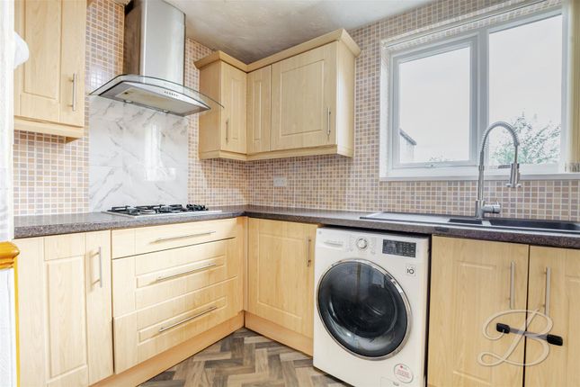 4, Pollard Drive, Mansfield photo 4