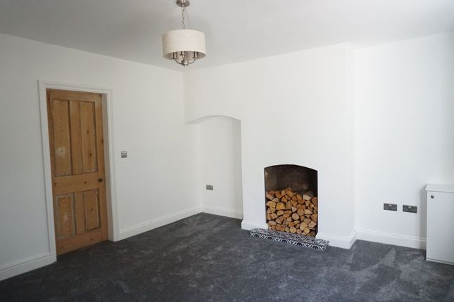 4 Glebe Cottages, Nottingham photo 2