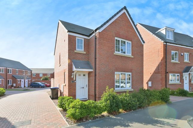 Thumbnail Detached house for sale in Kelmarsh Avenue, Kingsthorpe, Northampton