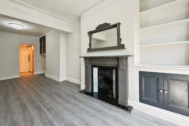 17, Dingle Vale, Liverpool photo 3