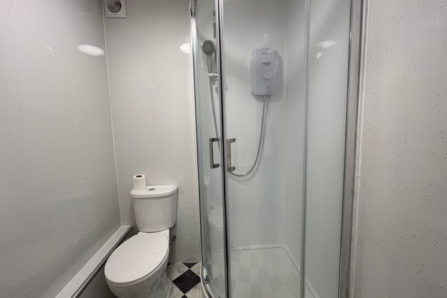 Flat 2, 26, Westwood Road, Southampton photo 3