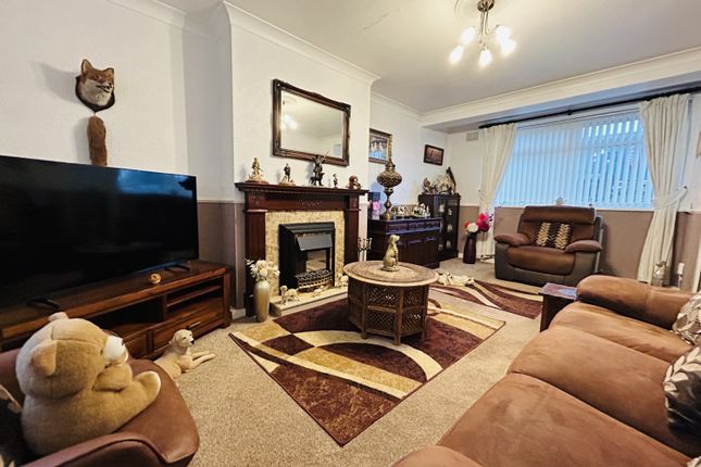 24, Moor Edge, Durham photo 2
