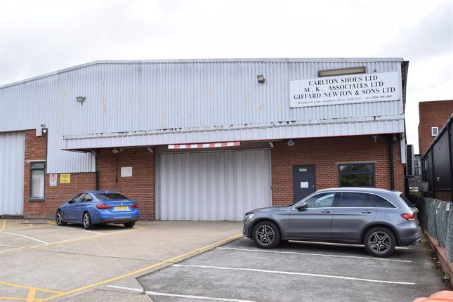 Thumbnail Light industrial to let in Chigwell Lane, Loughton